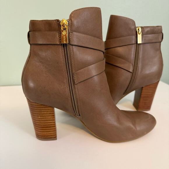 Isola Colleen Ankle Moto Boots Women 7.5 Brown Harness Leather Almond Block Heel - Picture 2 of 11